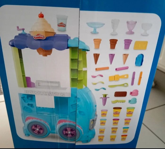 Camion de glace géant play-do neuf Prix non négociable - photo numéro 8