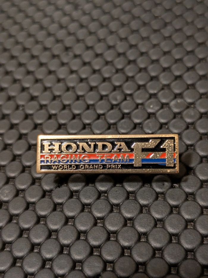 Pin's Honda racing Formule 1 F1