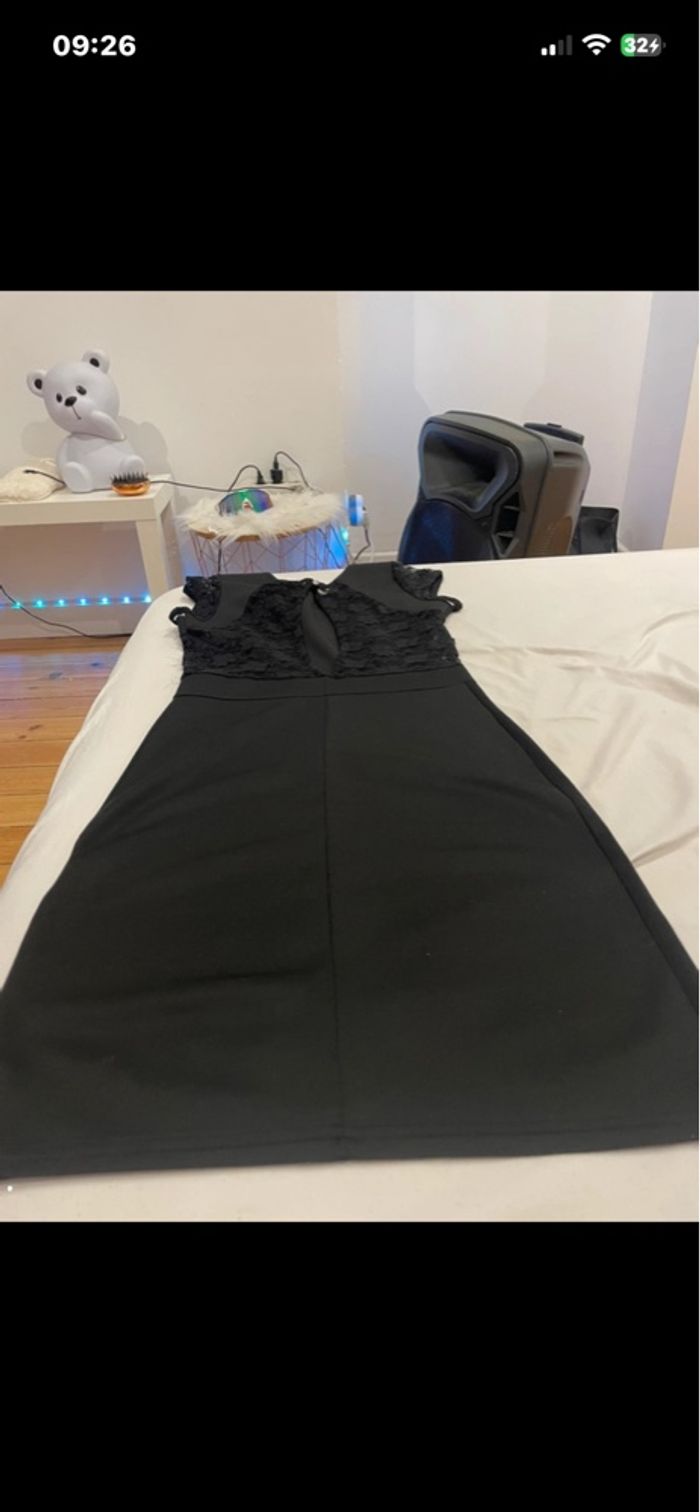 Robe dentelle - photo numéro 3