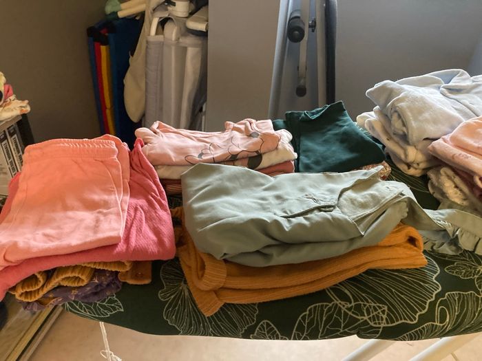 Vends vêtements bébé fille 12 mois - photo numéro 2