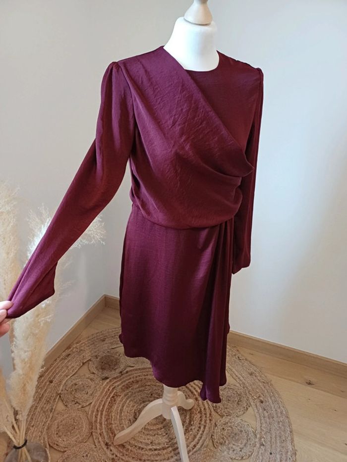 Robe Bordeaux fluide asymétrique neuve Mohito taille S 36