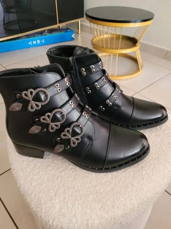 Bottines boucles argentées 39
