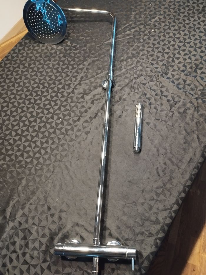 Colonne de douche mécanique