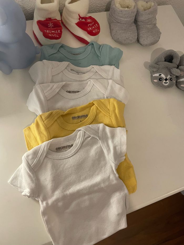 Lot De Vêtements Neufs Pour Bébé - Ensemble En Coton Beige, Tout Inclus (body, Grenouillère...)