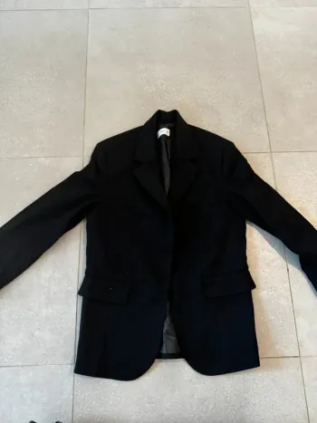 Blazer noir Mango, taille XS, très bon état