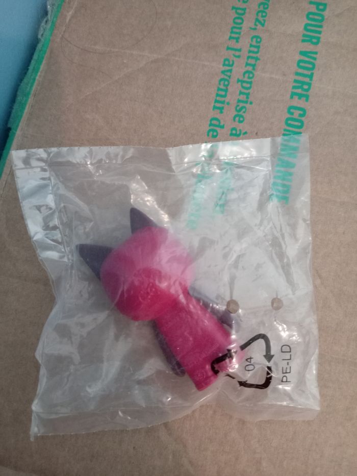 Figurine tonie créatif cassis discontinuée neuve sous blister. - photo numéro 2