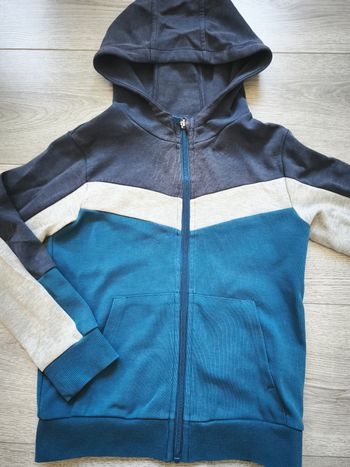 Pull à capuche zippée Okaïdi 