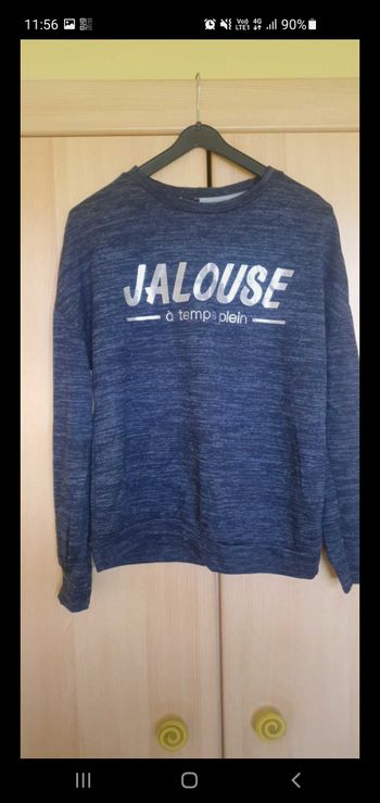 Pull avec citation Taille S -16 ans
