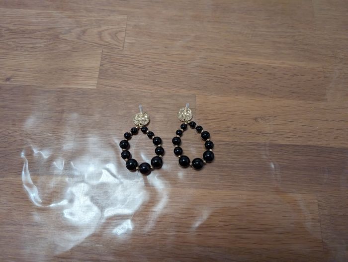 Paire de boucles d'oreilles fantaisies - photo numéro 3
