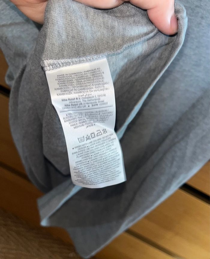 T-shirt gris Air Jordan flight essentials - photo numéro 6