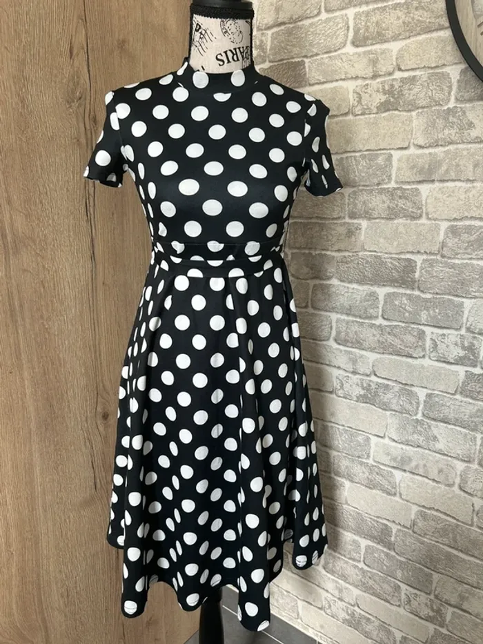 Robe rétro pin-up taille 34