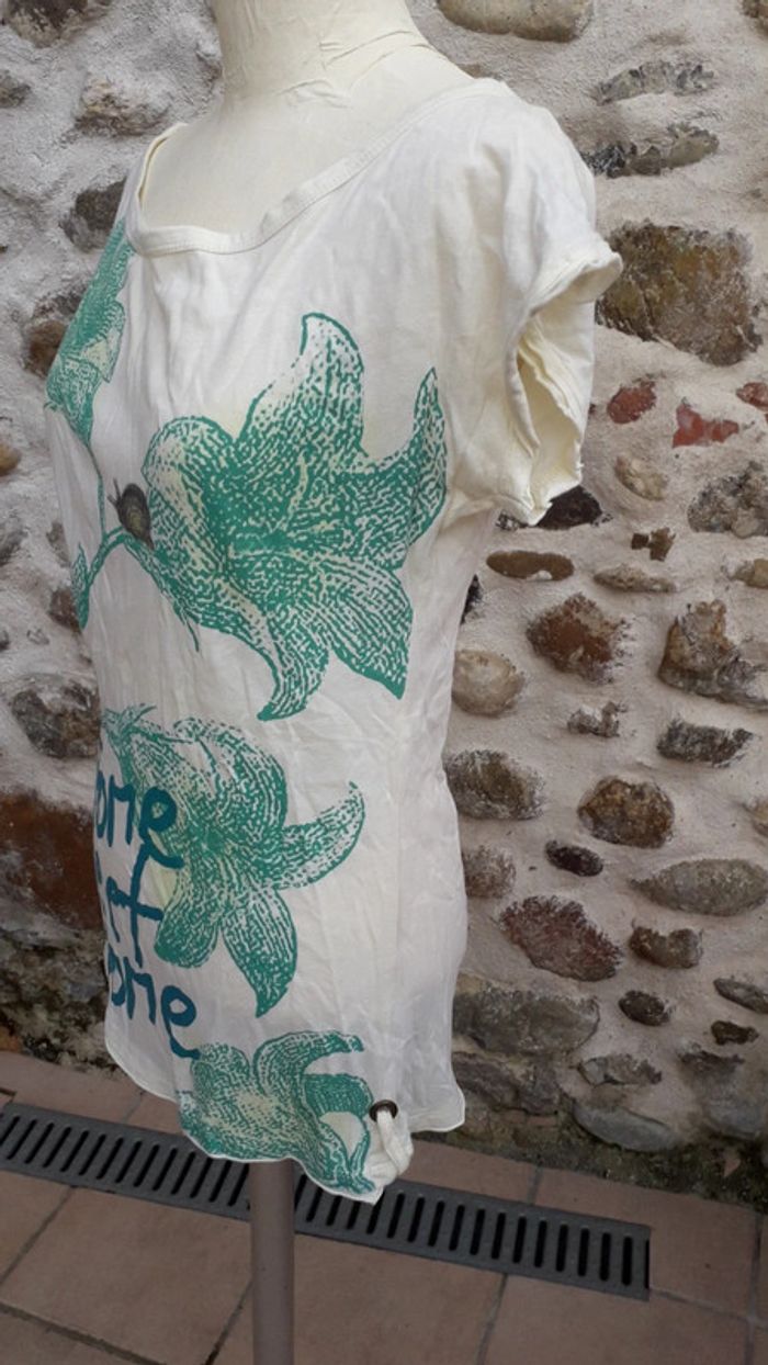 Tee-shirt en coton jaune très pâle, motifs verts - photo numéro 4
