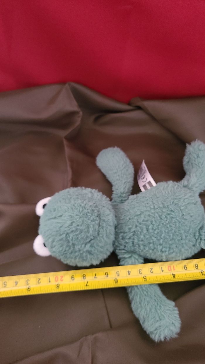 Doudou peluche grenouille verte HEMA - photo numéro 3