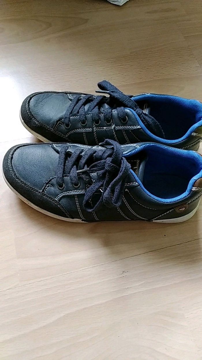 Tennis marine taille 36 - photo numéro 2