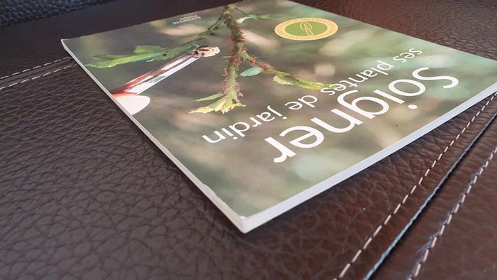 Livre " Soigner ses plantes de jardin " de chez Hachette pratique - photo numéro 5