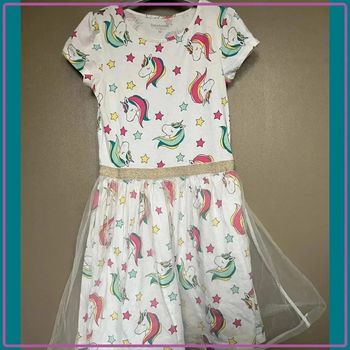 Robe licorne avec voile transparent taille 10 ans