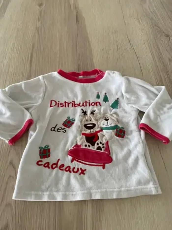 Haut de pyjama de Noël