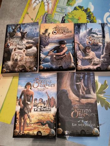 Livre chroniques des temps obscurs