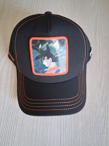 Capslab Casquette dragon ball z  authentique hologramme 3D