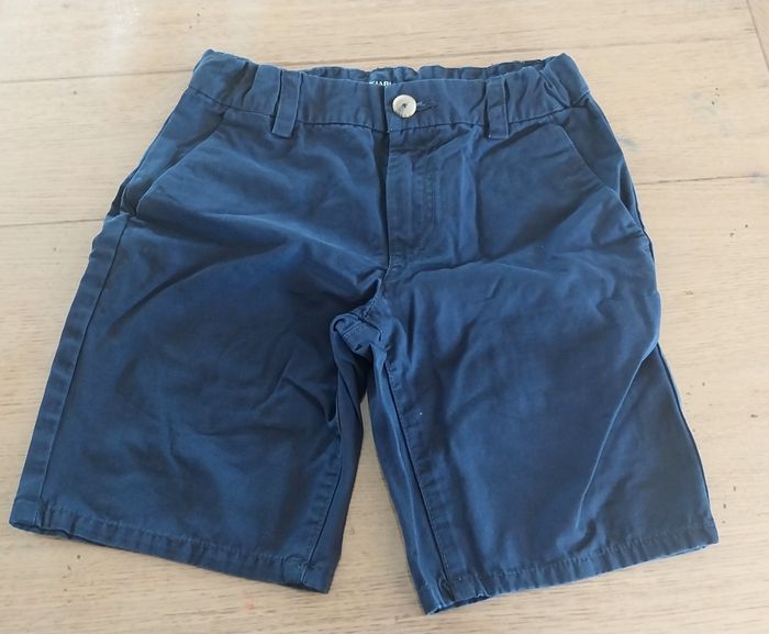 Short garçon 10ans en très bon état