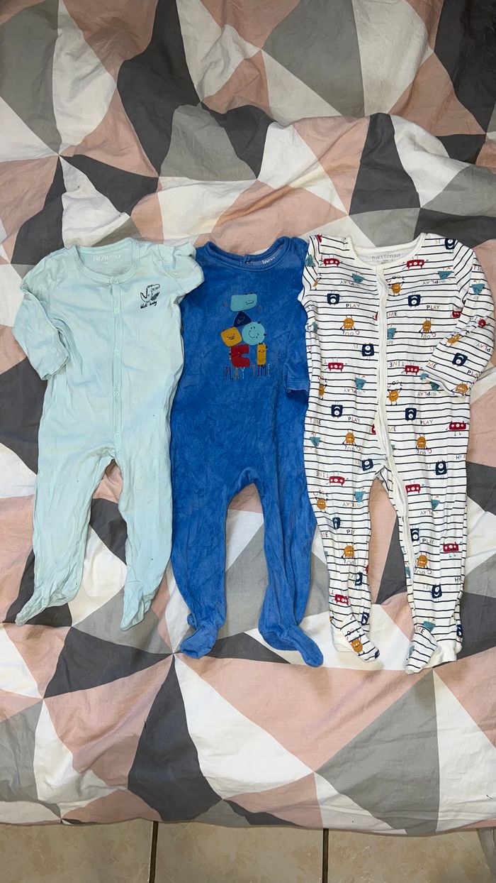 Lot vêtements 1 an - photo numéro 6