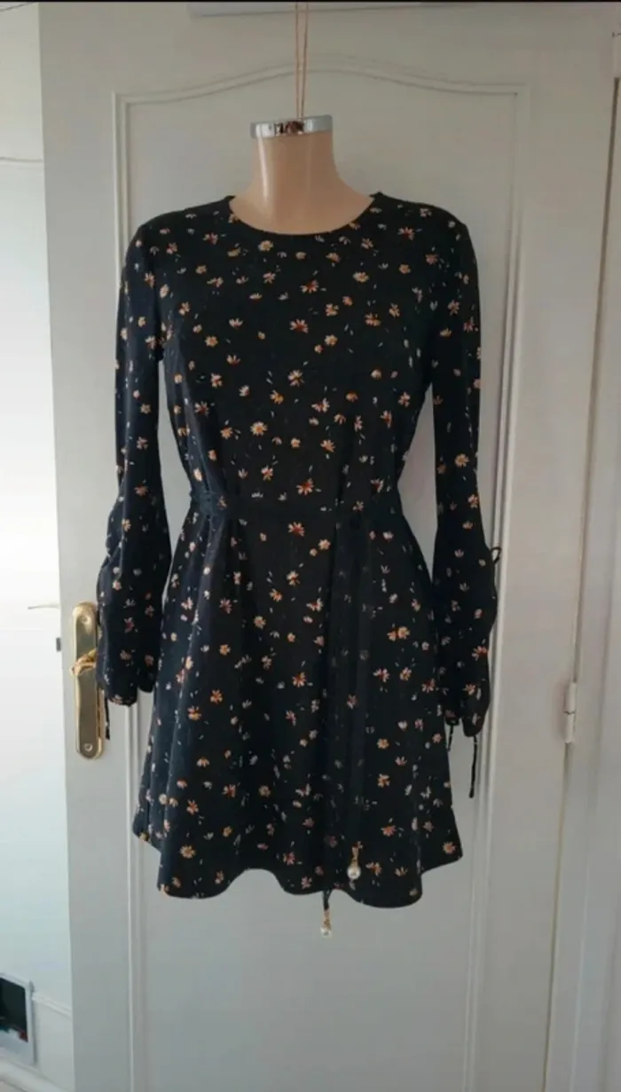 Robe Mango Comme neuve - photo numéro 2