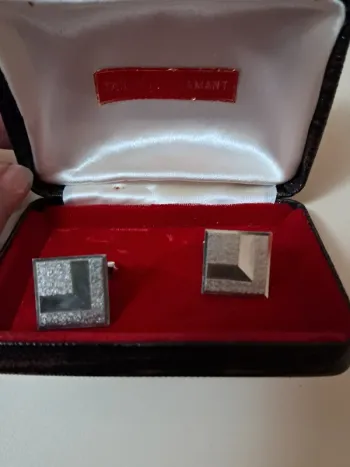 Paire de boutons de manchette vintages géometriques