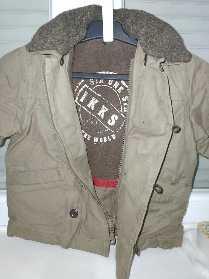 Manteau hiver pour petit garçon de 2 ans. - photo numéro 4