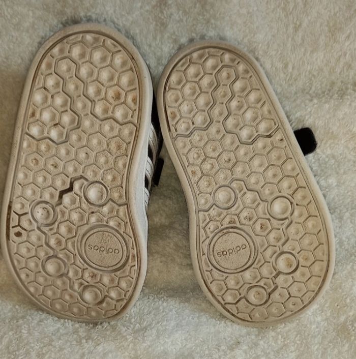 Basket garçon t 19 - photo numéro 5