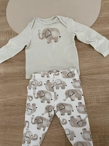 Ensemble 2-6 mois bébé