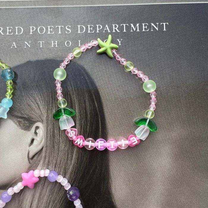 friendship bracelets | taylor swift - sabrina carpenter - olivia rodrigo - photo numéro 3