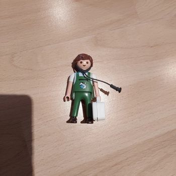 Vétérinaire Playmobil avec sa valisette et son stéthoscope