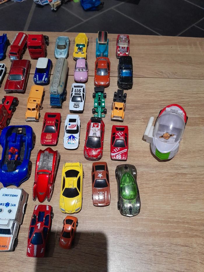 Lot de 89 véhicules voiture camion ect - photo numéro 6