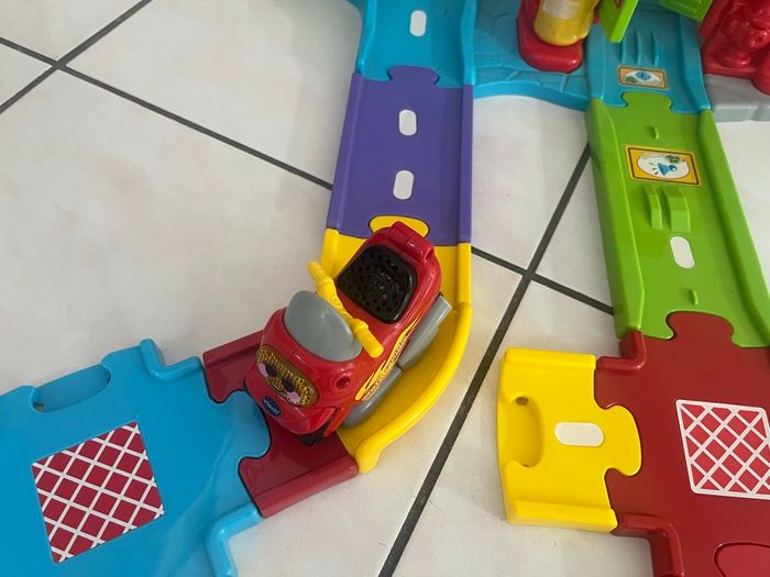 Tut Tut Bolides Caserne - photo numéro 3