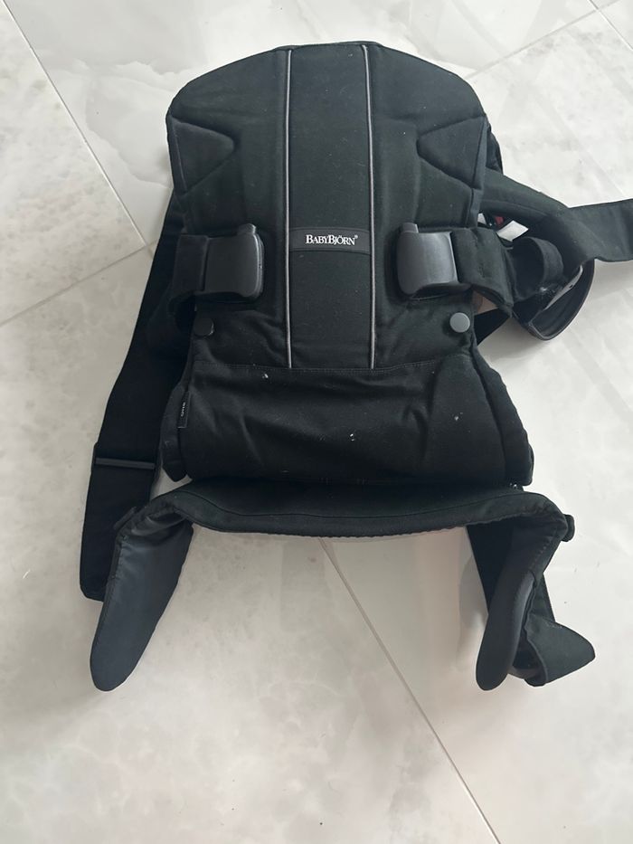 À vendre porte bébé babybjorn