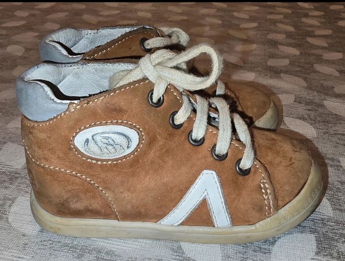 Baskets en cuir garçon t21