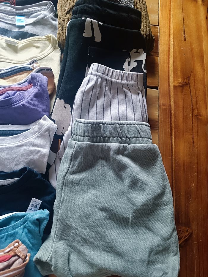 Lot 30 vêtements garçon 3 ans - photo numéro 8