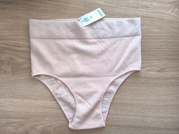 🩷 Culotte taille haute rose poudré – NEUVE avec étiquette ! 🩷