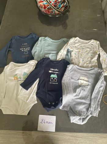 Lot 6 bodies manches longues