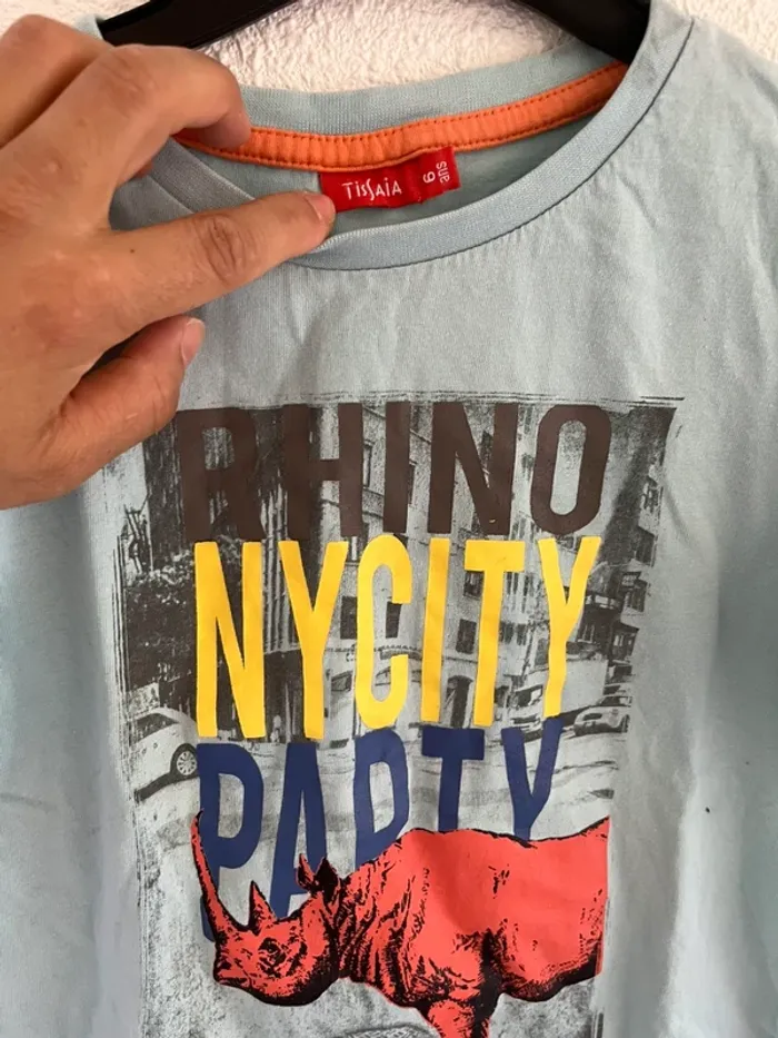 T-shirt taille 6 ans💫 - photo numéro 2