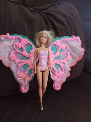 Jolie Barbie "Mattel" (Chine)