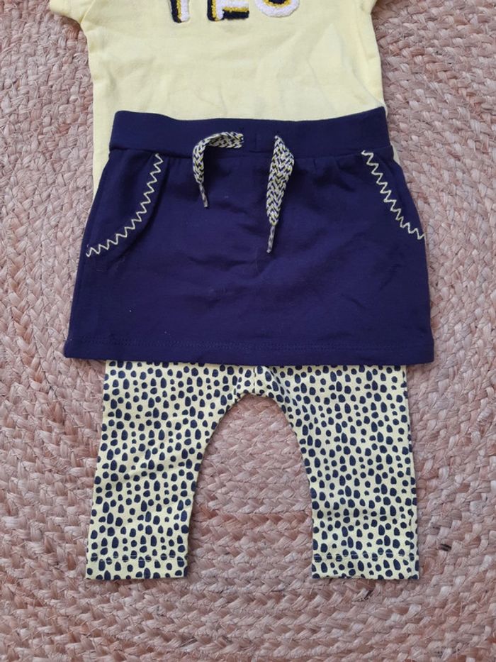 Ensemble tee-shirt, jupe et legging 3 mois - photo numéro 2