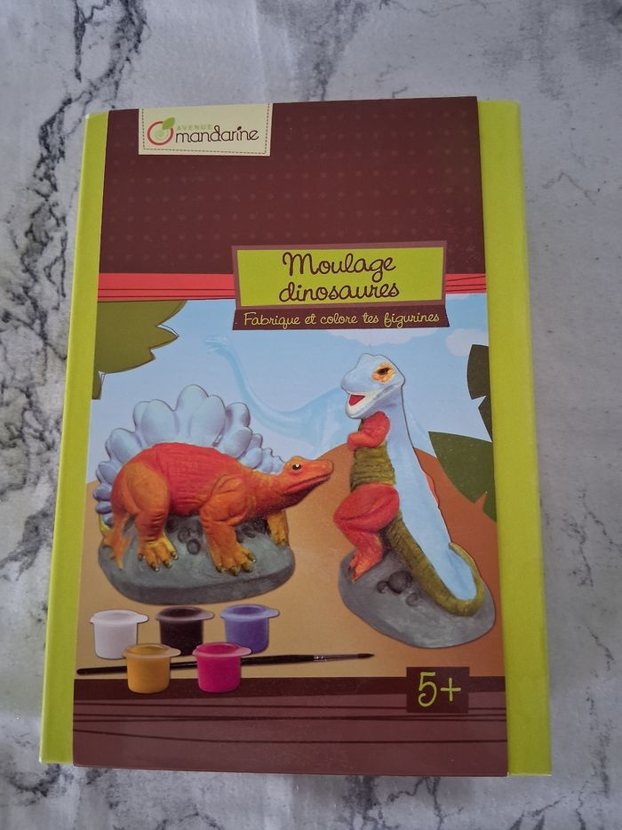 Kit moulage dinosores en plâtre