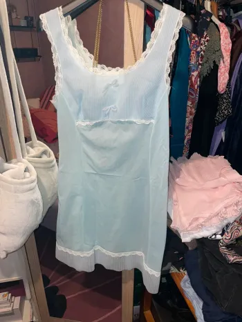 Dessous de robe vintage