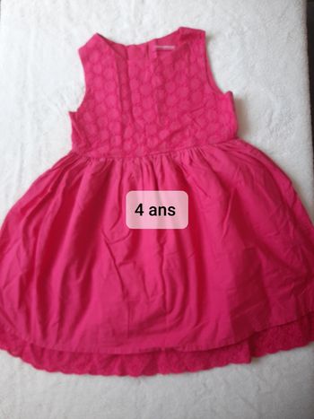 Robe 4 ans