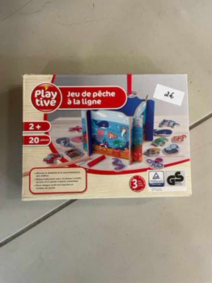 Pêche à la ligne en bois