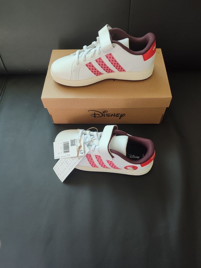 Adidas Minnie 32