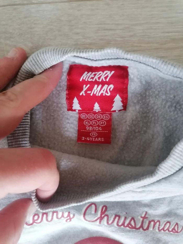 Sweat merry x-mas taille 3-4 ans - photo numéro 2