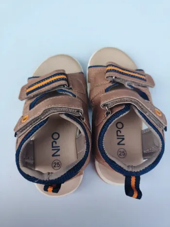 Sandale taille 26