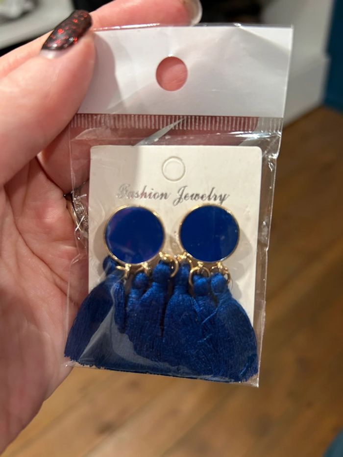 Boucles d oreilles bleues - photo numéro 4